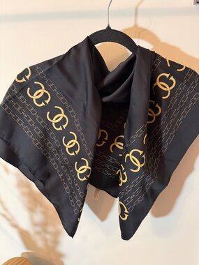 Vintage CHANEL Black & Gold Double C Chain Print Scarf